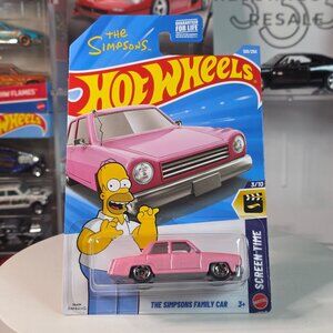 2026 Hot Wheels Screen Time The Simpsons Family Car Pink 3/10 108/250